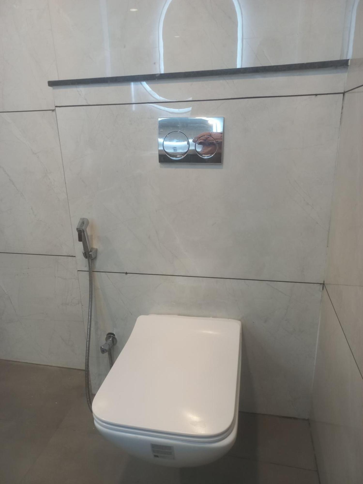 גרייטר נוידה Hotel Holiday Grand מראה חיצוני תמונה